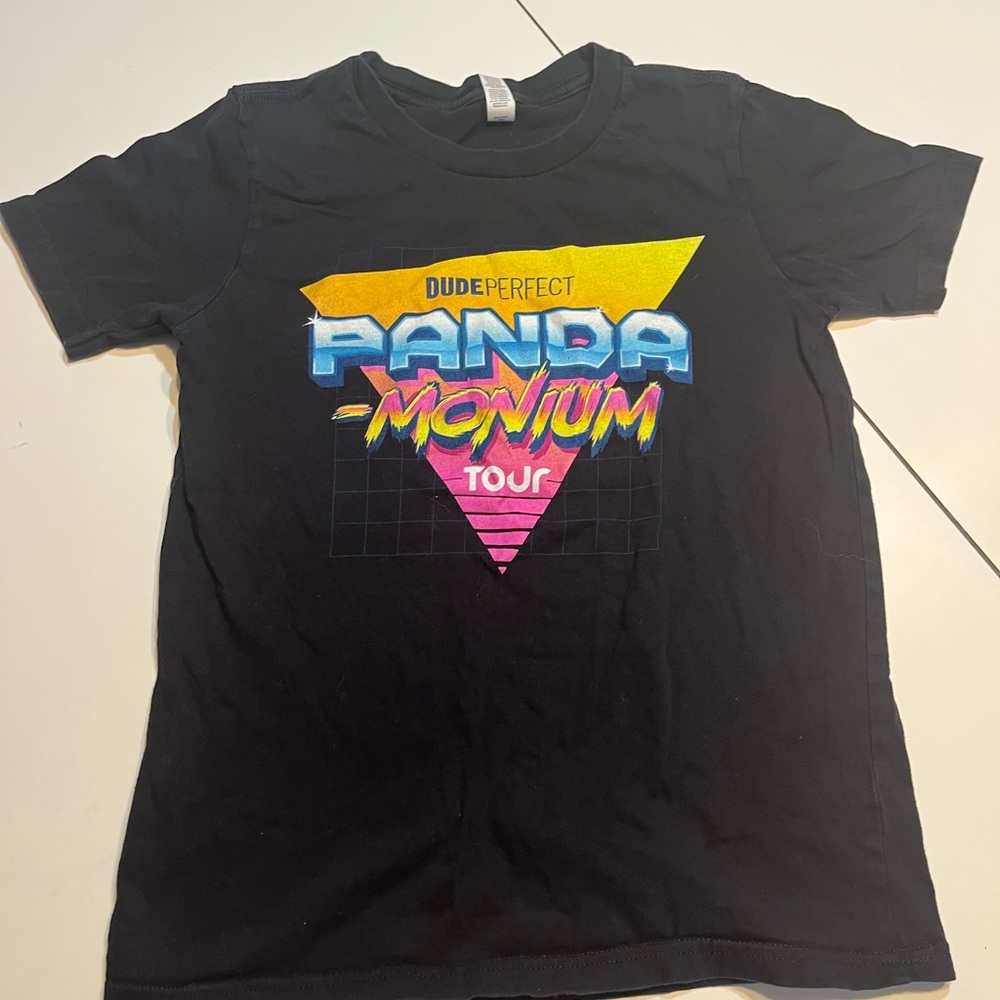 Dude Perfect youth large tour tee shirt Panda-modium